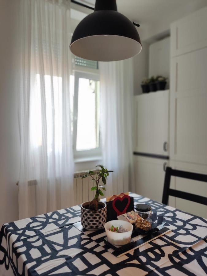 Petit Coco Apartment ซาเกร็บ ภายนอก รูปภาพ